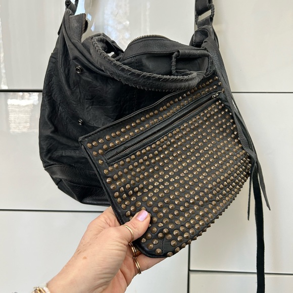 Black leather Cleobella bag with studs - Picture 4 of 12